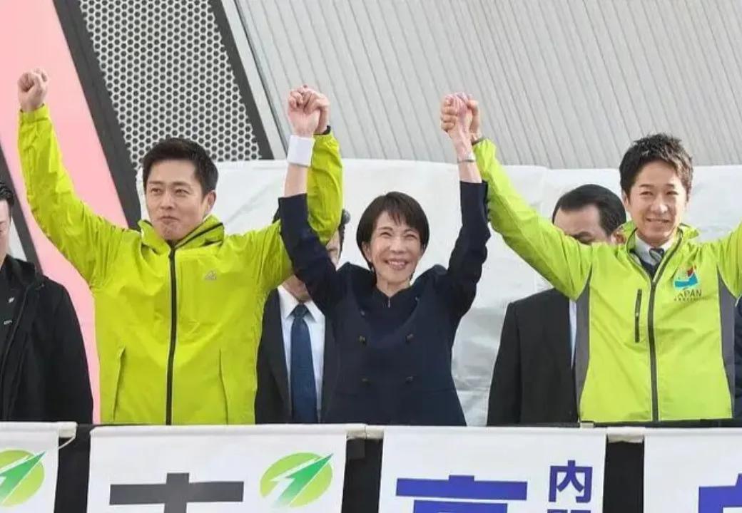 真是千古奇闻，为竞选握手握到了住院，高市早苗可能是第一人。2月2日，日本共同社报