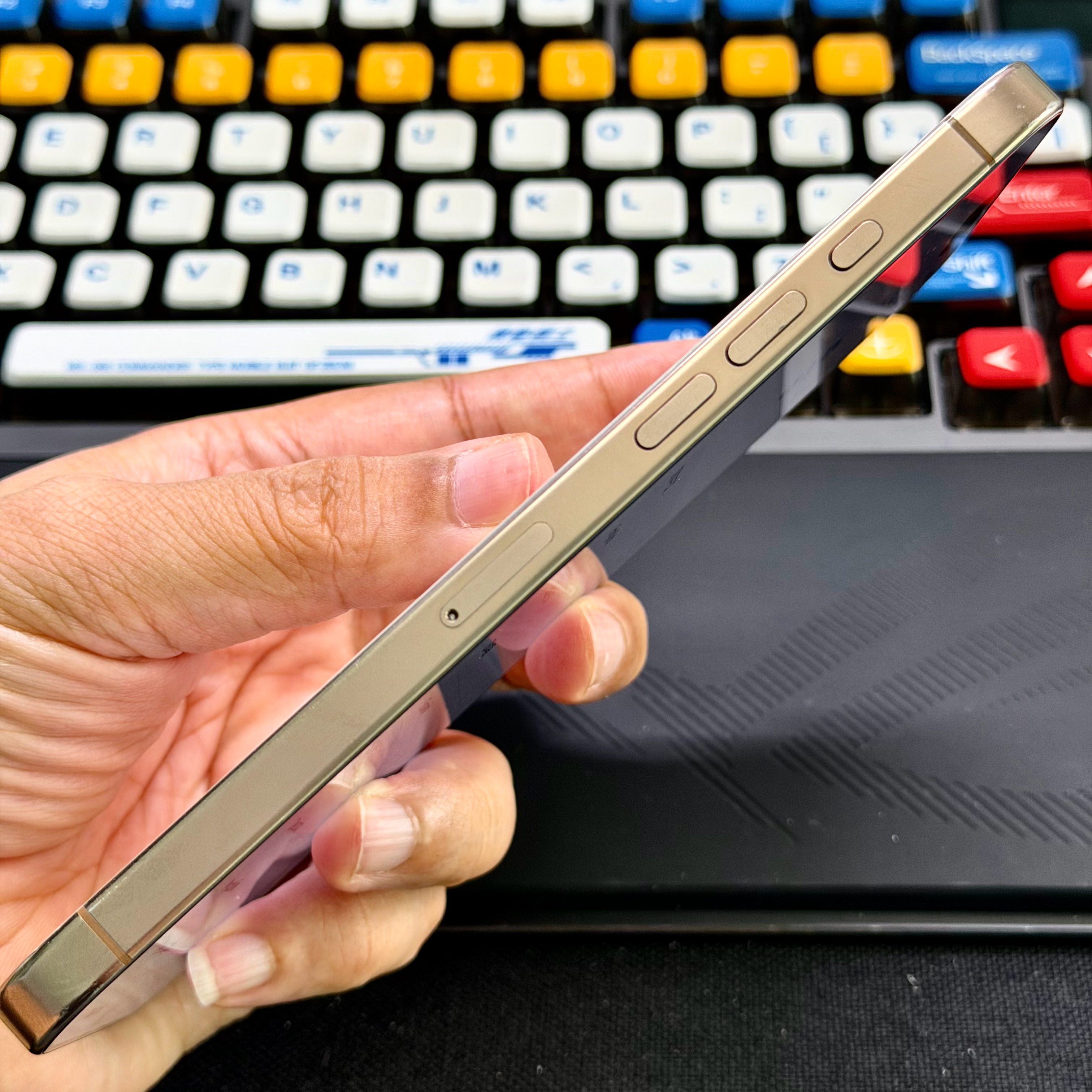 插播一条手慢拍大腿广告iPhone 16 Pro Max 1TB仅需4K+ 