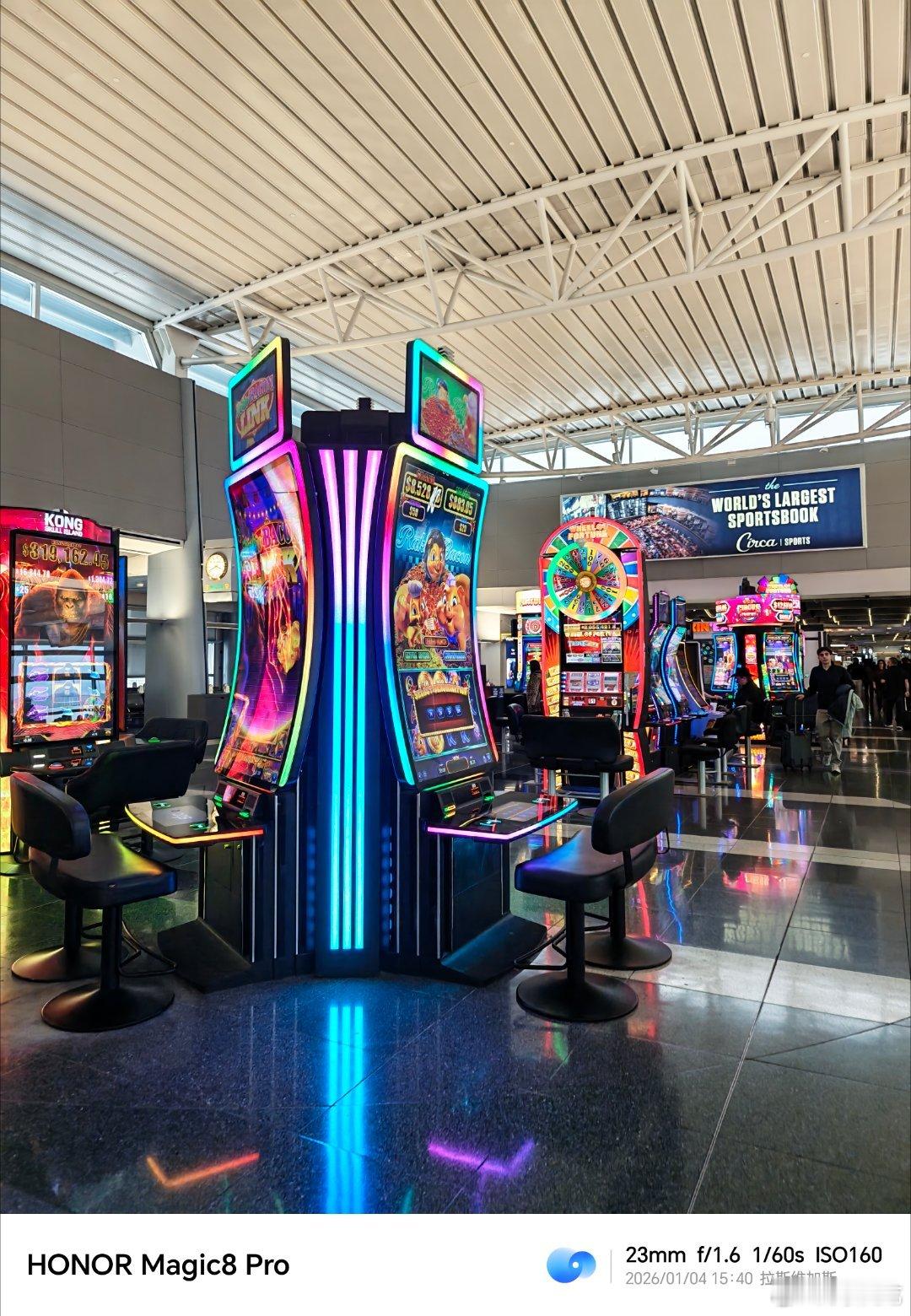 终于到拉斯维加斯了，晚点一个半小时 美国·麦卡伦国际机场 McCarran In