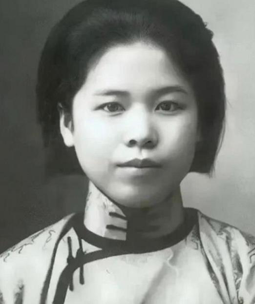 1947 年重庆杨家山黑牢！杨虎城夫人谢葆真惨遭特务毒手，34 岁壮烈牺牲，反动
