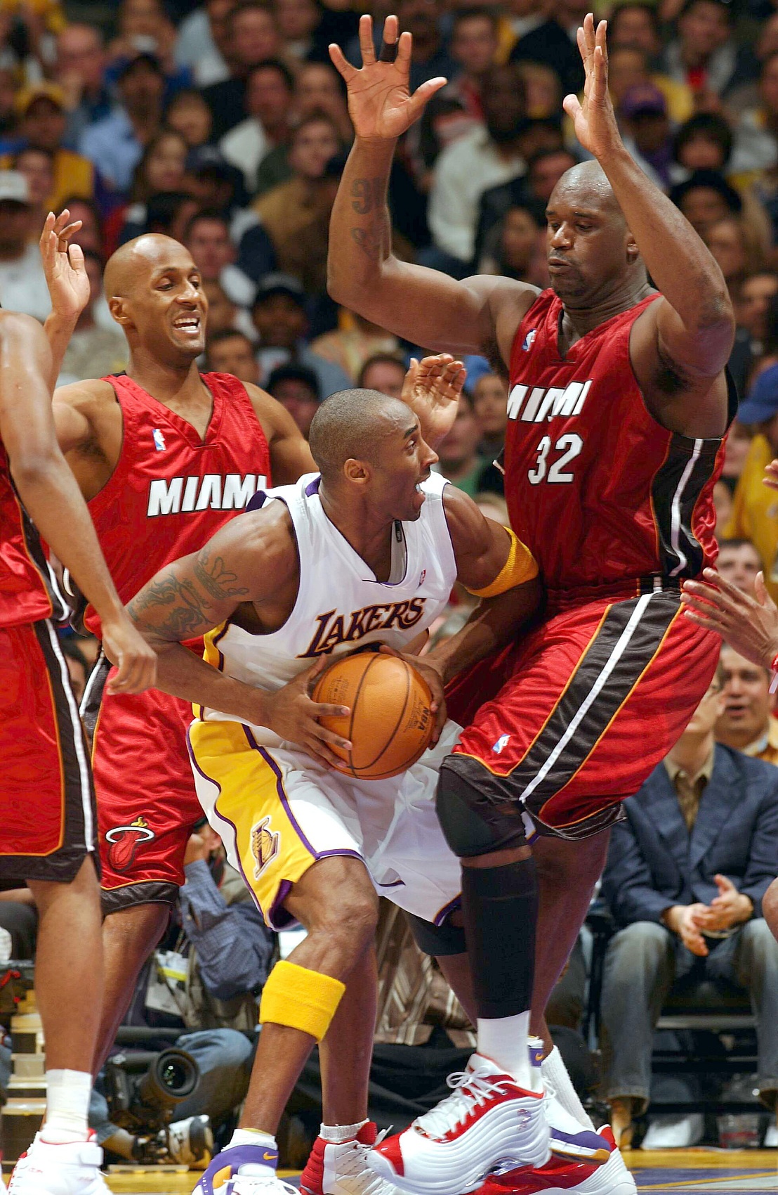 韦德：当年奥尼尔想在科比之前夺冠 因为和湖人战绩相同他还开会