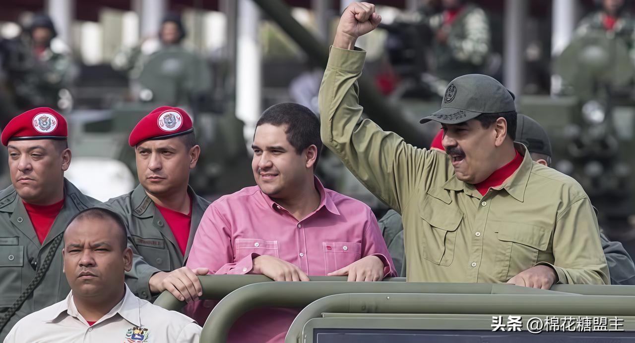 快报 快报
马杜罗的儿子尼古拉斯·马杜罗·格拉23岁踏入政坛，27岁成为议员，迅