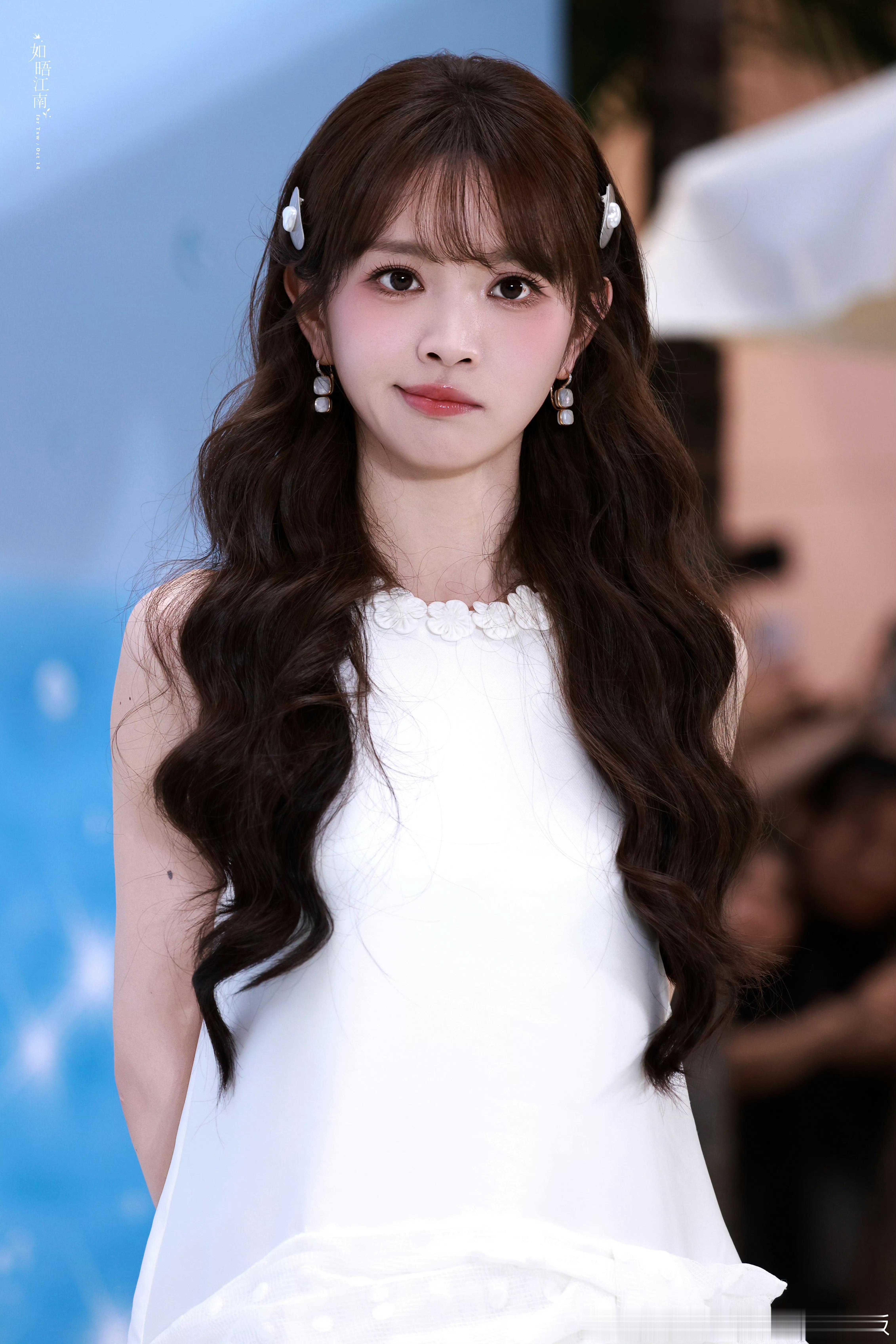 田曦薇 🐱田曦薇林知夏🐱 田曦薇天才女友  追赶日落的路上只希望全是绿灯 我