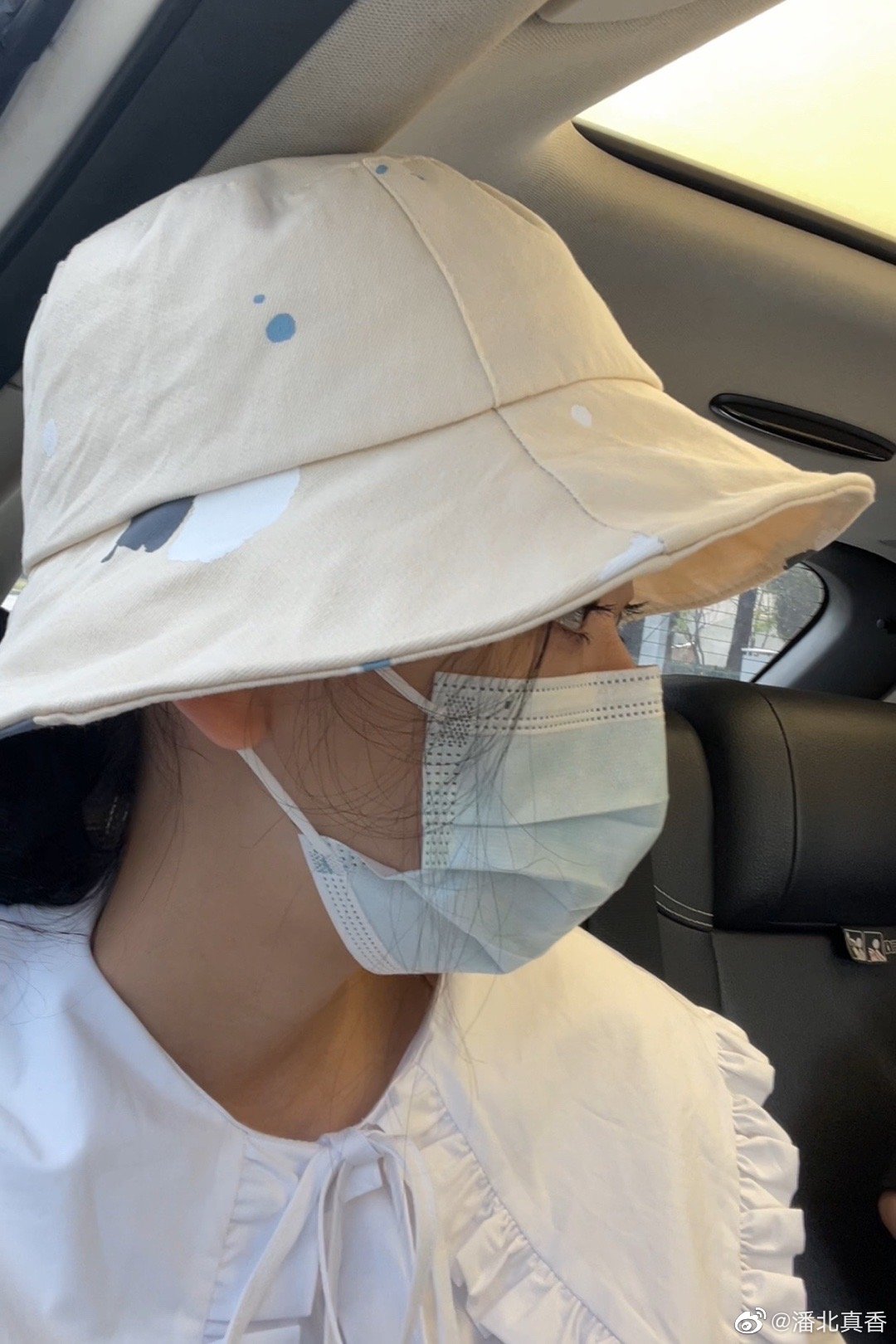 很少发朋友圈了，微博是我最后言论自由的地方所以让我在这多发发日常bb吧切拜。不然
