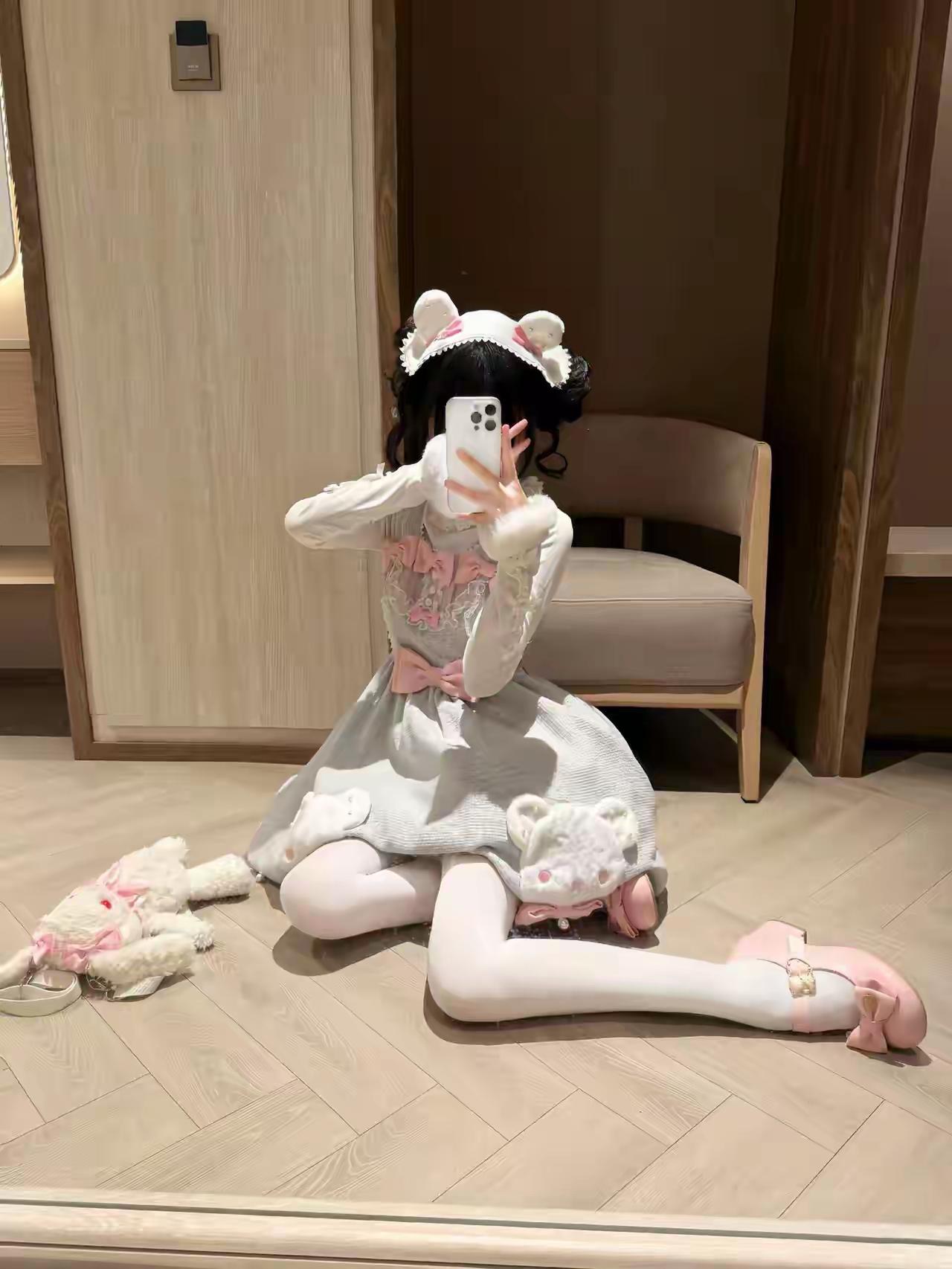 可爱萌娃穿搭指南，粉色兔耳朵发饰，萌趣十足！🐰💕白丝[话题]