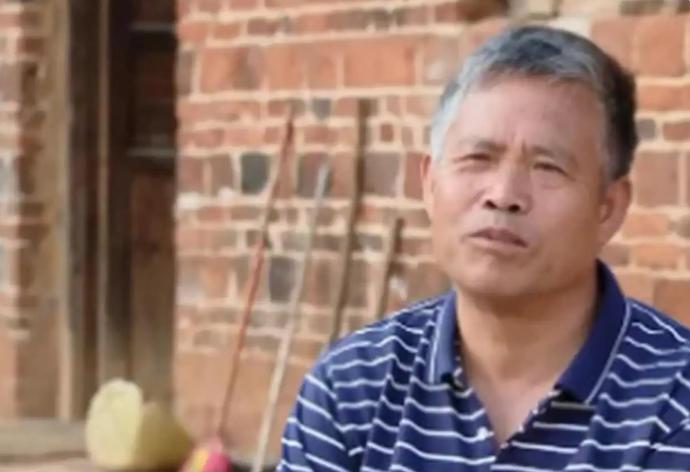 湖南有个汉子老婆去世后相中一个女人，这女人可不一般，领着3个闺女改嫁过来。谁料想
