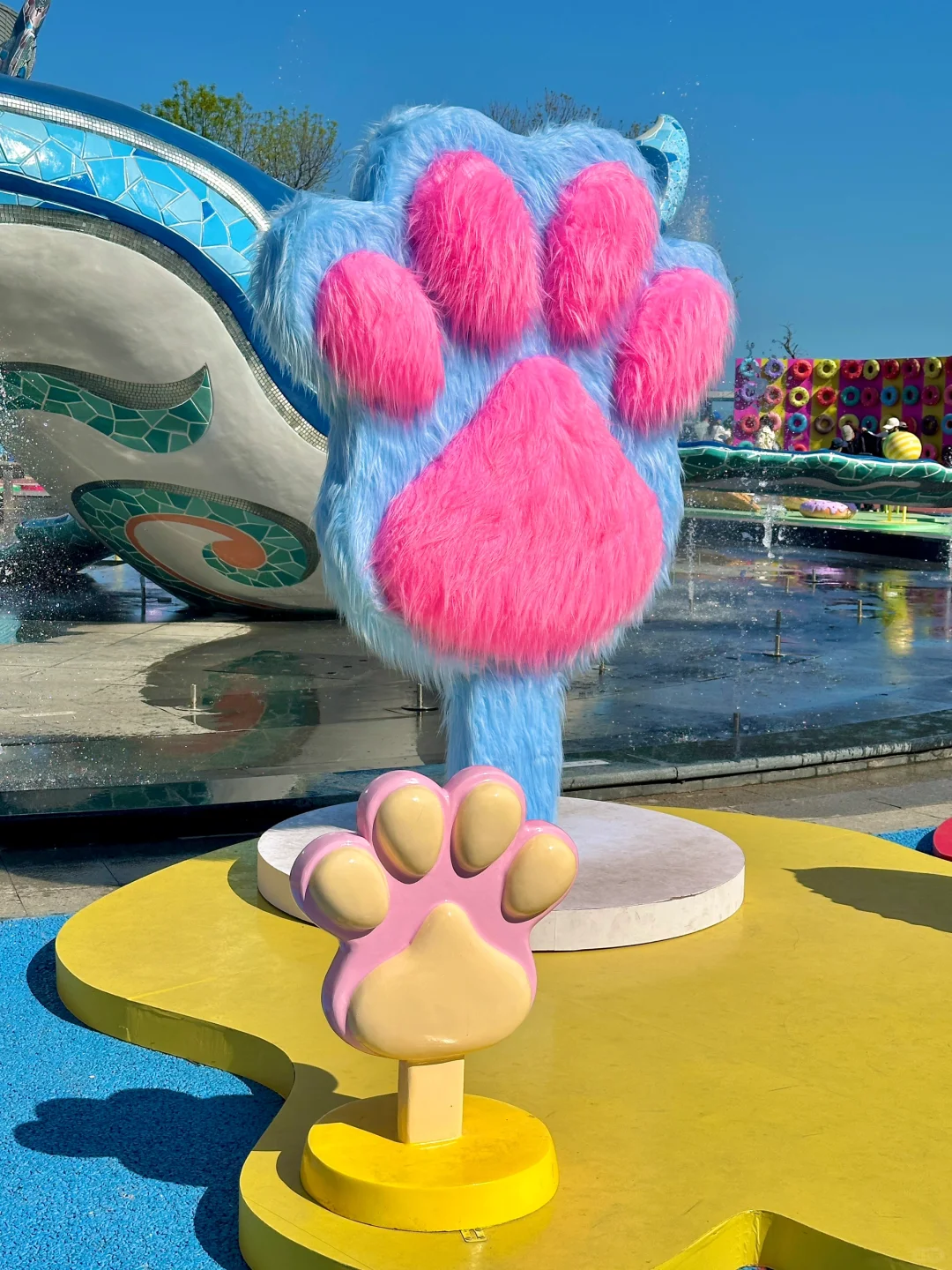 在青岛！！找到疯狂动物城爪爪冰棍喽🍭✨🫧