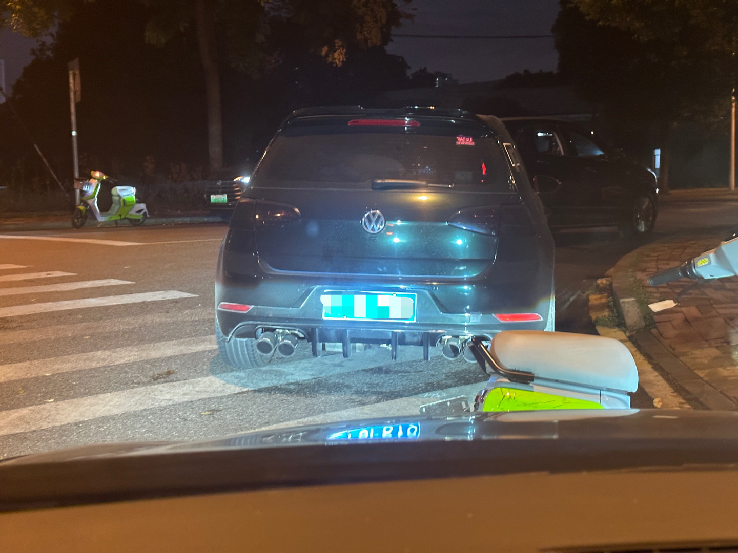 哥们你这个尾嘴要掉了[允悲] ​​​