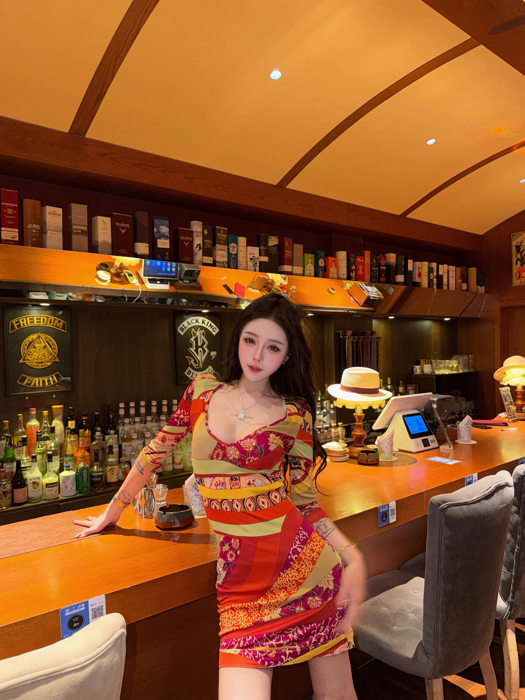 我自己都睡不着 哪有空睡别人