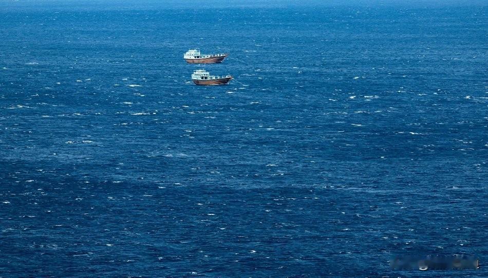 霍尔木兹海峡这道关，印度算是闯得磕磕绊绊。这回印度是真体会到什么叫“搬起石头砸自