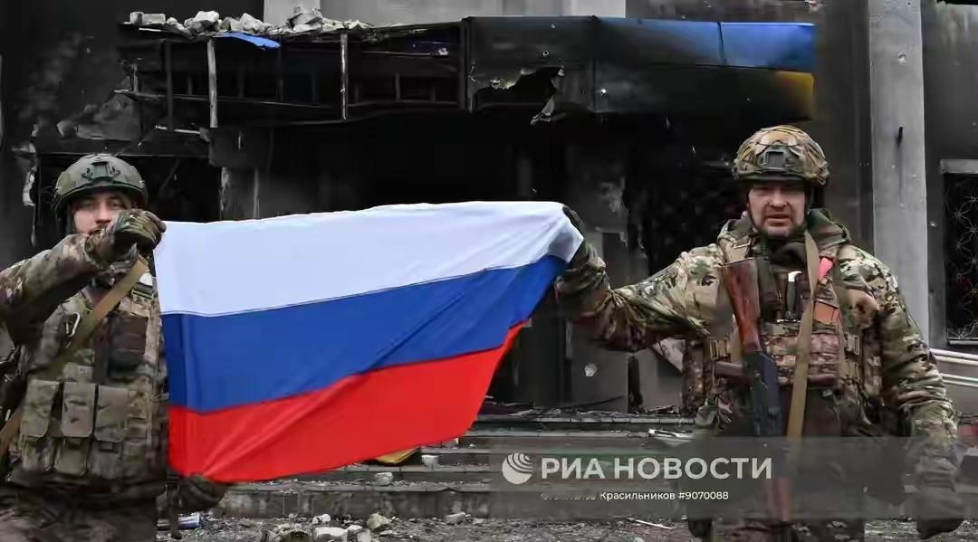 ​在乌克兰，至少有100名美国籍雇佣军已经阵亡，这时候在红军城战斗的阵地上又发现