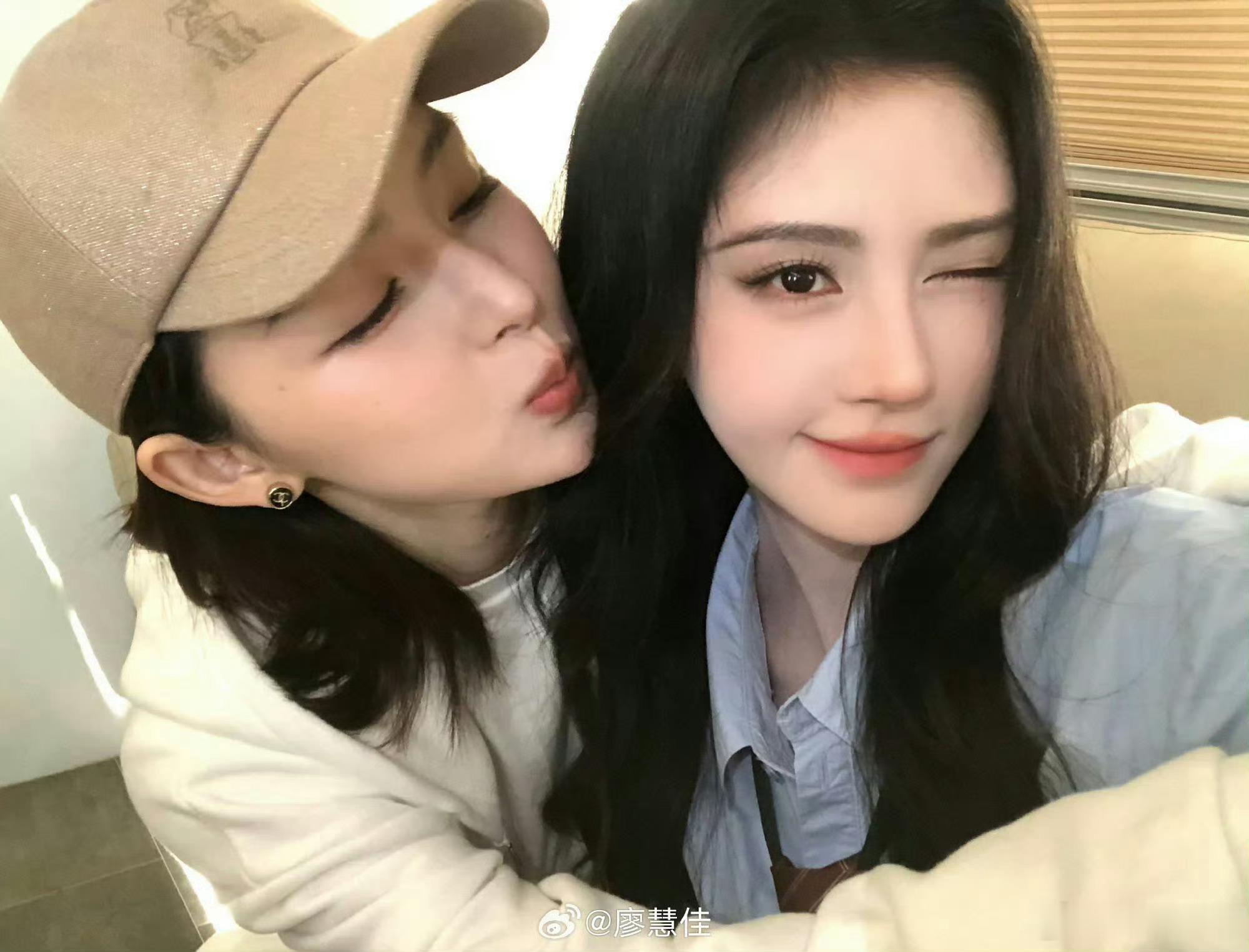 鞠婧祎[超话] jjy鞠婧祎阿黛jjy鞠婧祎来战 很奇怪哎,不见面不聊天也会喜欢