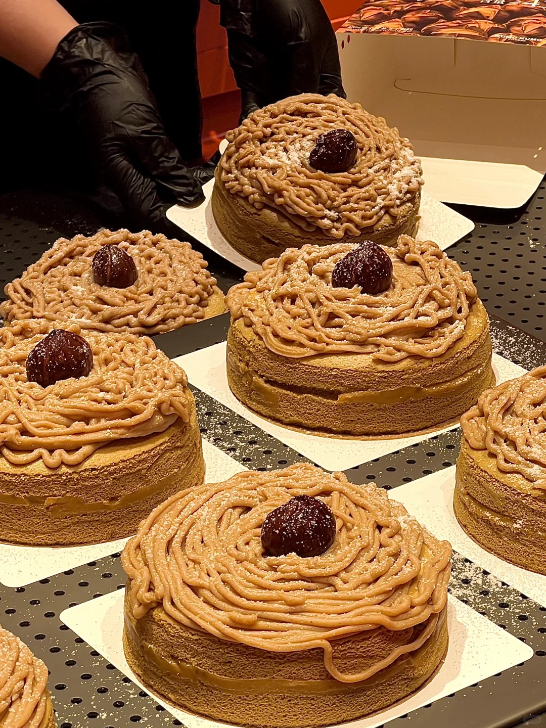 广州新出的🌰！！就在体育西！！甜品脑袋快去！！