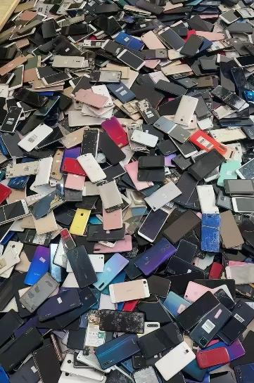 [中国赞]千万别被高价回收手机给骗了！他们嘴上说回收炼黄金，全是忽悠人的套路。真