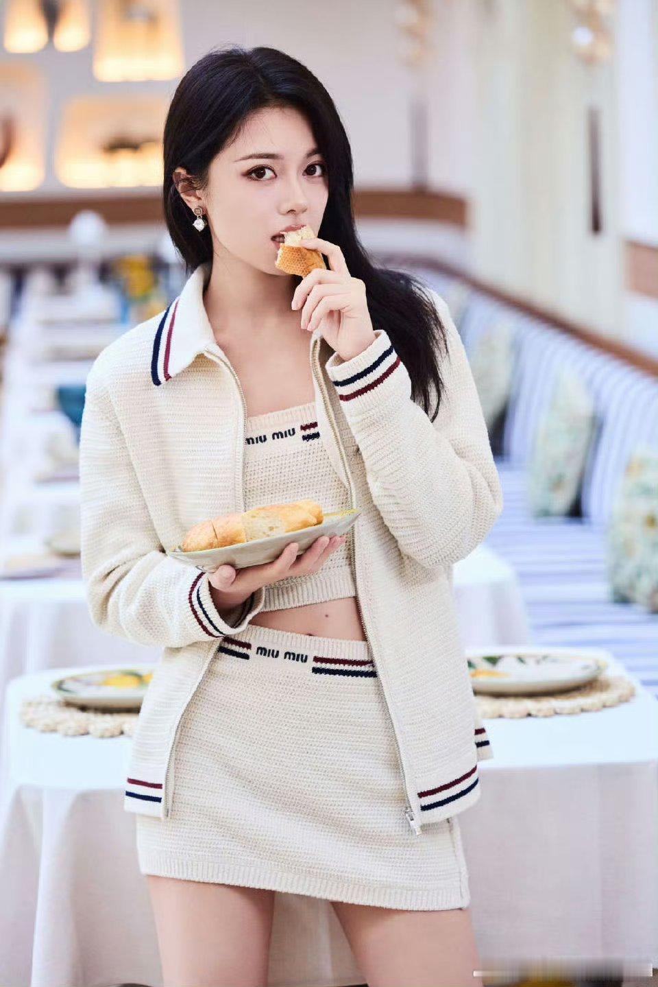 赵今麦 刘浩存 最新MiuMiu品牌大片 ​​​