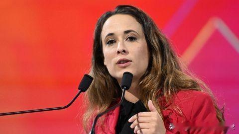 美国不再是盟友：法国正认真考虑退出北约



法国议会首次将国家脱离北约的倡议列