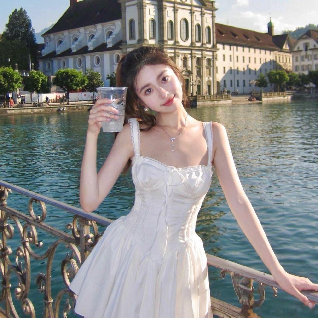 眼睛比尺还准的恋综女嘉宾 恋综里的徐如蓝，眼睛比尺还准。凭着 “眼力” 猜对焦峙