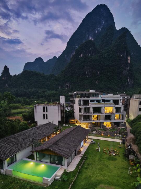 六月到阳朔，没想到住进了人生理想院落