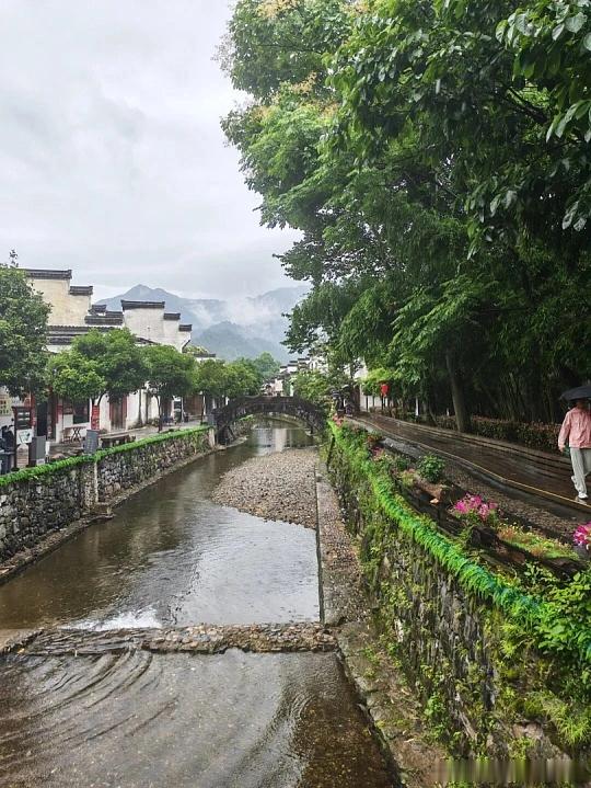 三四天皖南自驾安排绩溪刚刚好，皖浙天路奔赴梅干岭绝美山景，逛龙川看精巧绝伦的古建