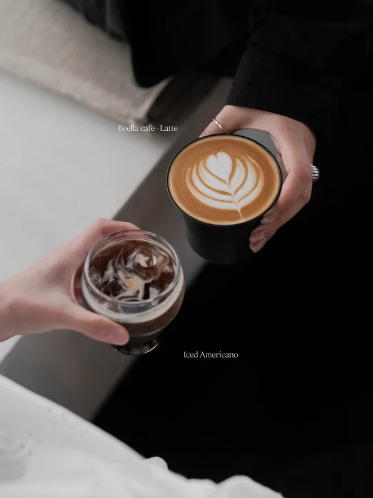 在咖啡店☕️浪费时间是被允许的⋆.˚⟡⊹₊⋆