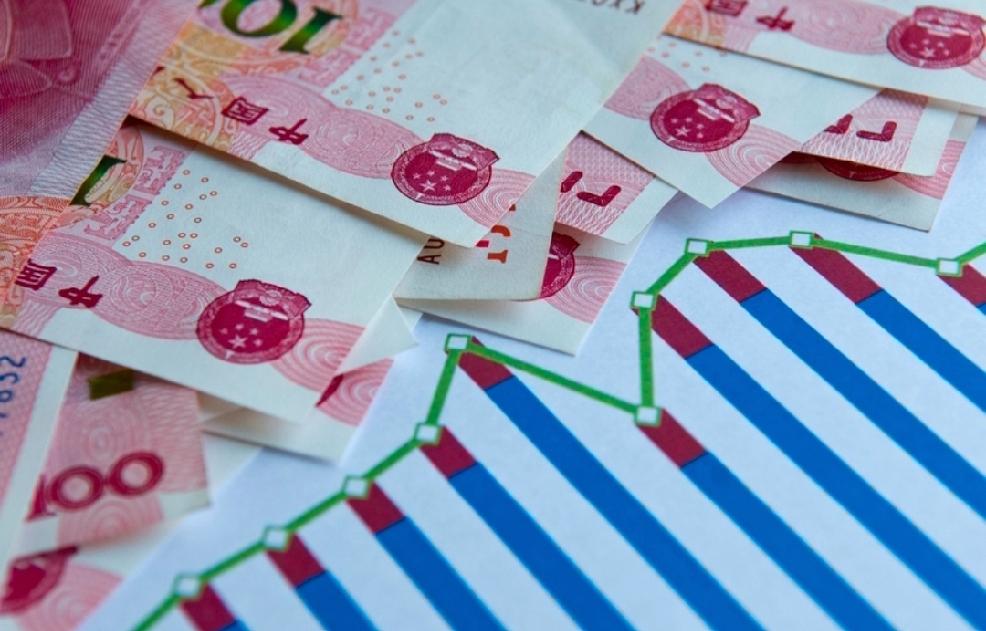 对于老年人为存款过度节俭这事，我觉得还是得给予理解。咱老一辈人经历过苦日子，物资