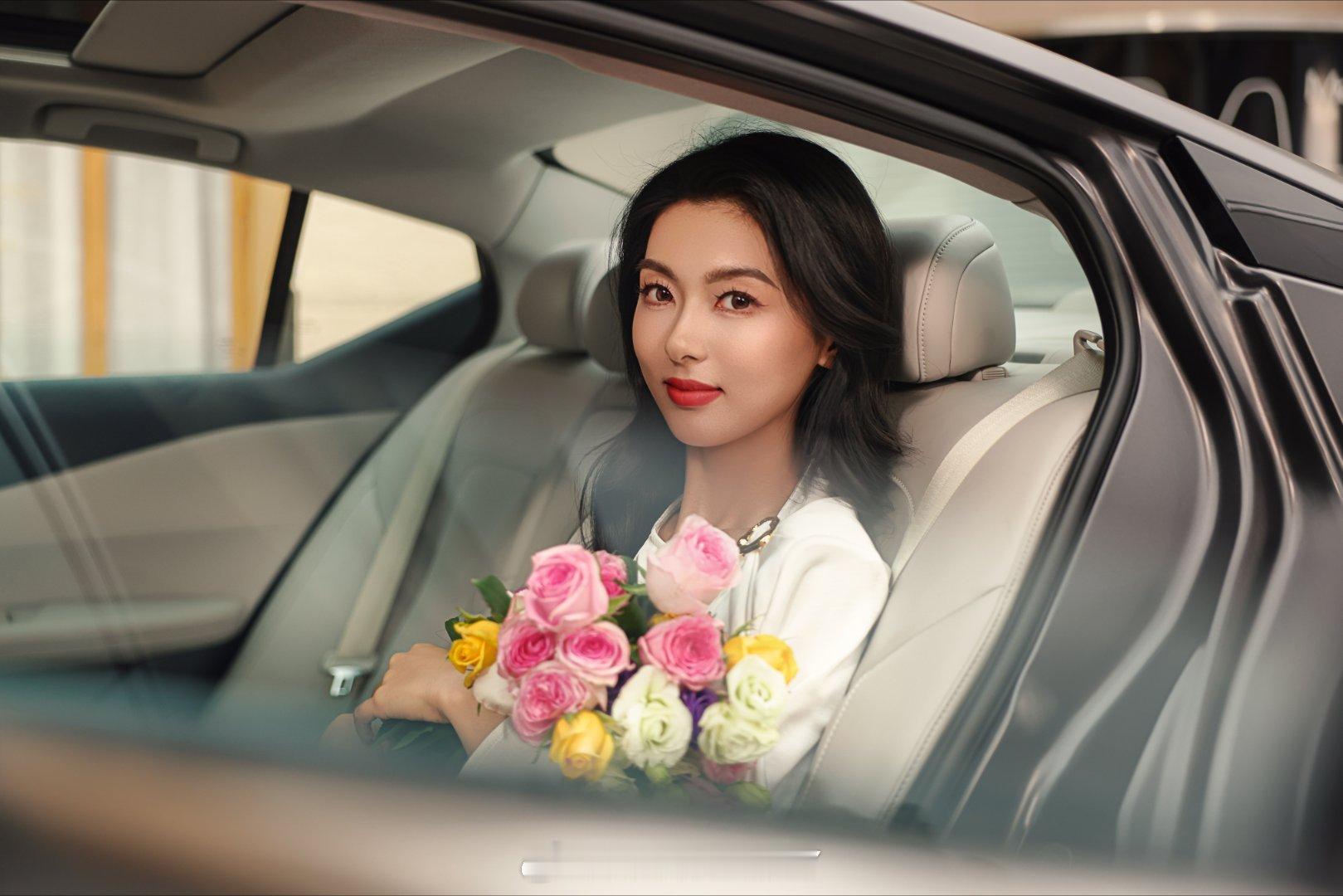 燃油车=不智能？这个锅，燃油车真的背了太久。一直以来，提到“智能车”，大家联想到