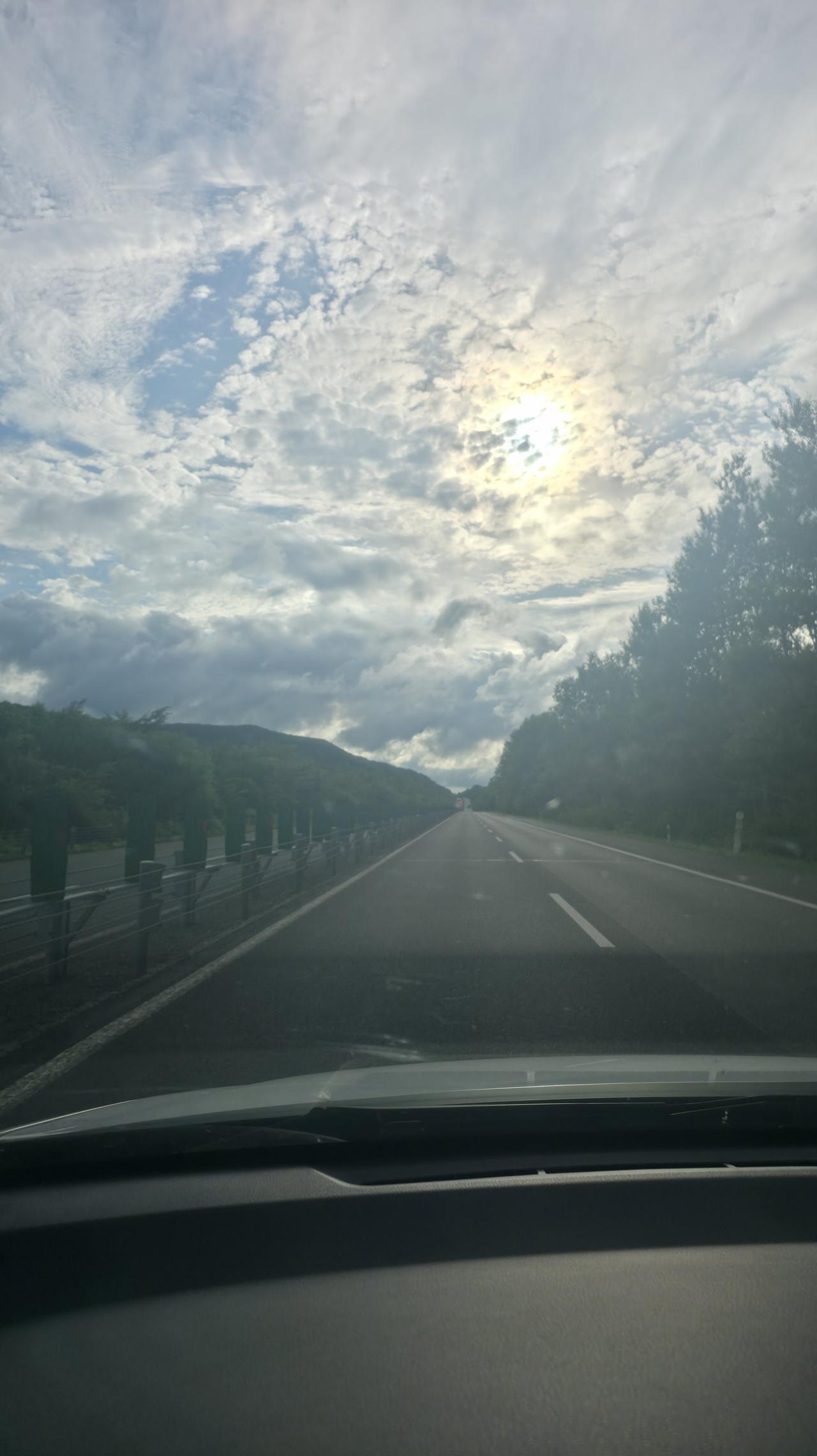 随手拍的一张风景云海翻滚。