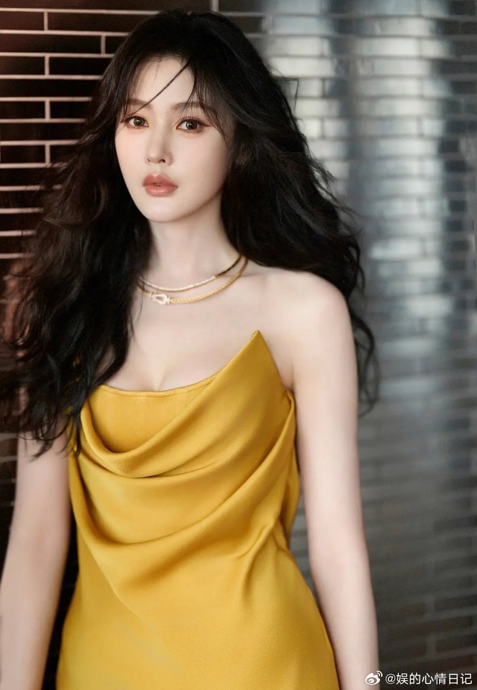 大家来猜一猜这是谁～ ​​​