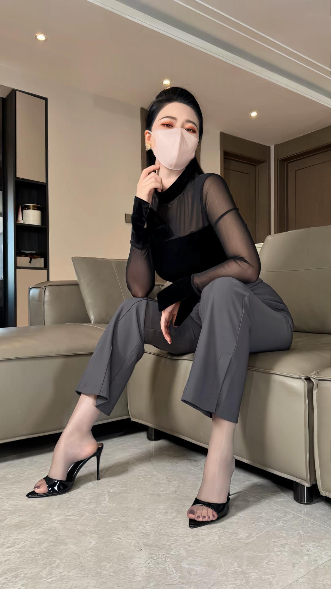 女生如何穿搭看起来时尚更有品味呢