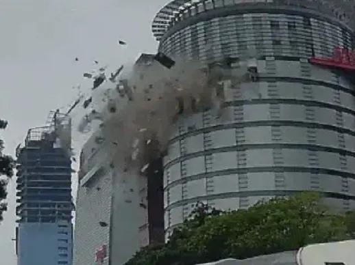 台湾商场爆炸事故：生命的警示与思考

2025年2月13日11时许，台湾台中的一