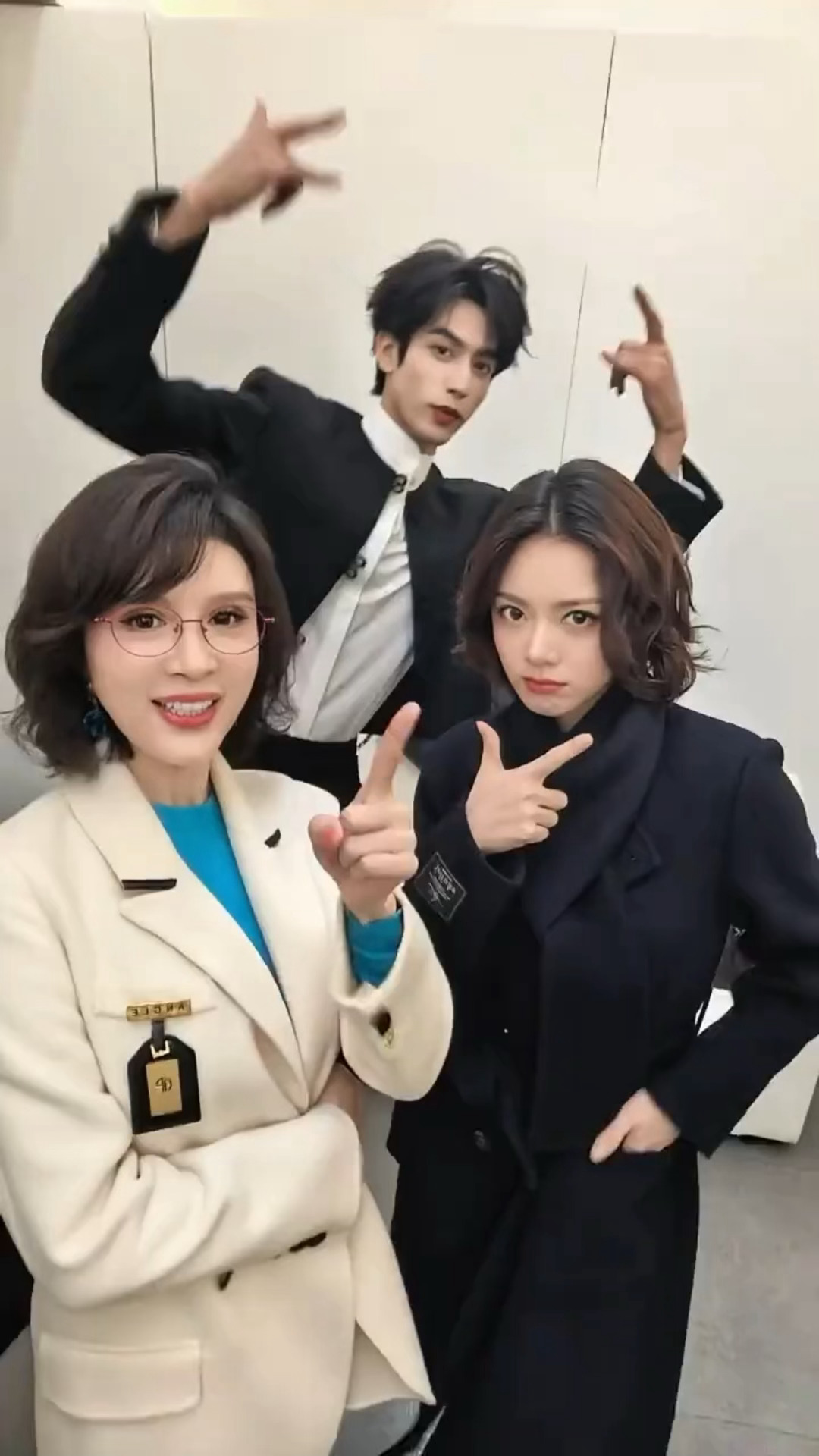 今晚的物料可以像线面一样繁殖吗金巧巧宋威龙赵今麦合拍