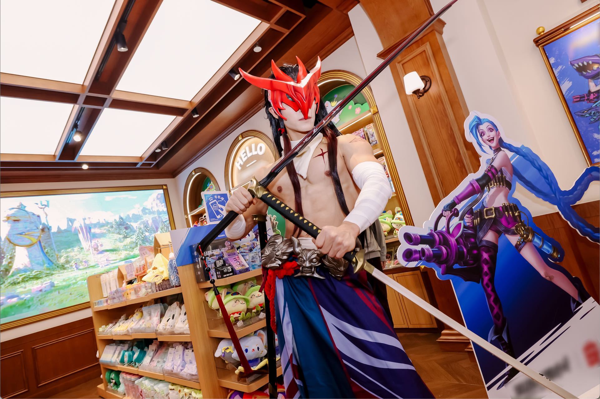 成都春熙路电竞氛围感拉满  成都也太会了！S15联盟嘉年华把春熙路变召唤师峡谷，