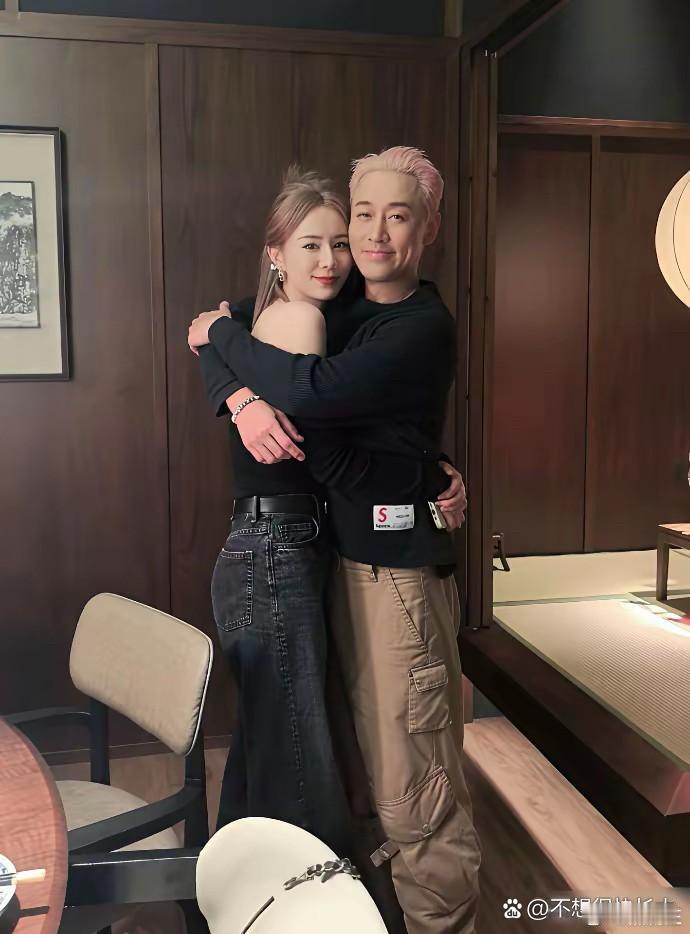 万万没有想到，他们居然是夫妻两，白瞎我看了十几年电视，现在才知道！ 