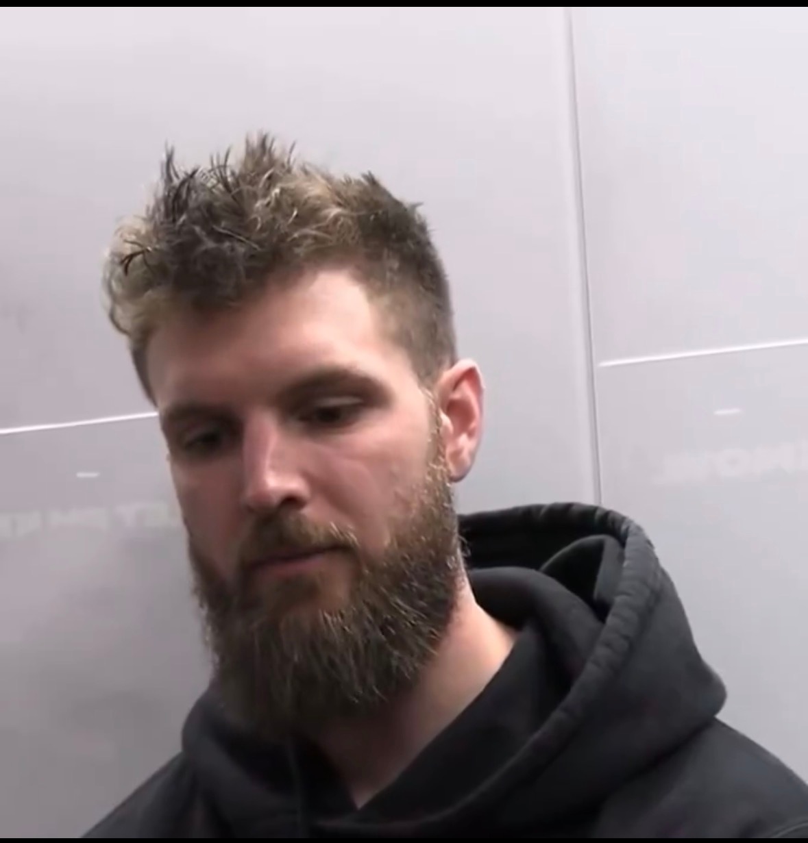 迪恩·韦德谈到哈登：“我认为他是篮球史上最好的传球手之一。有些时候我会想‘他不可