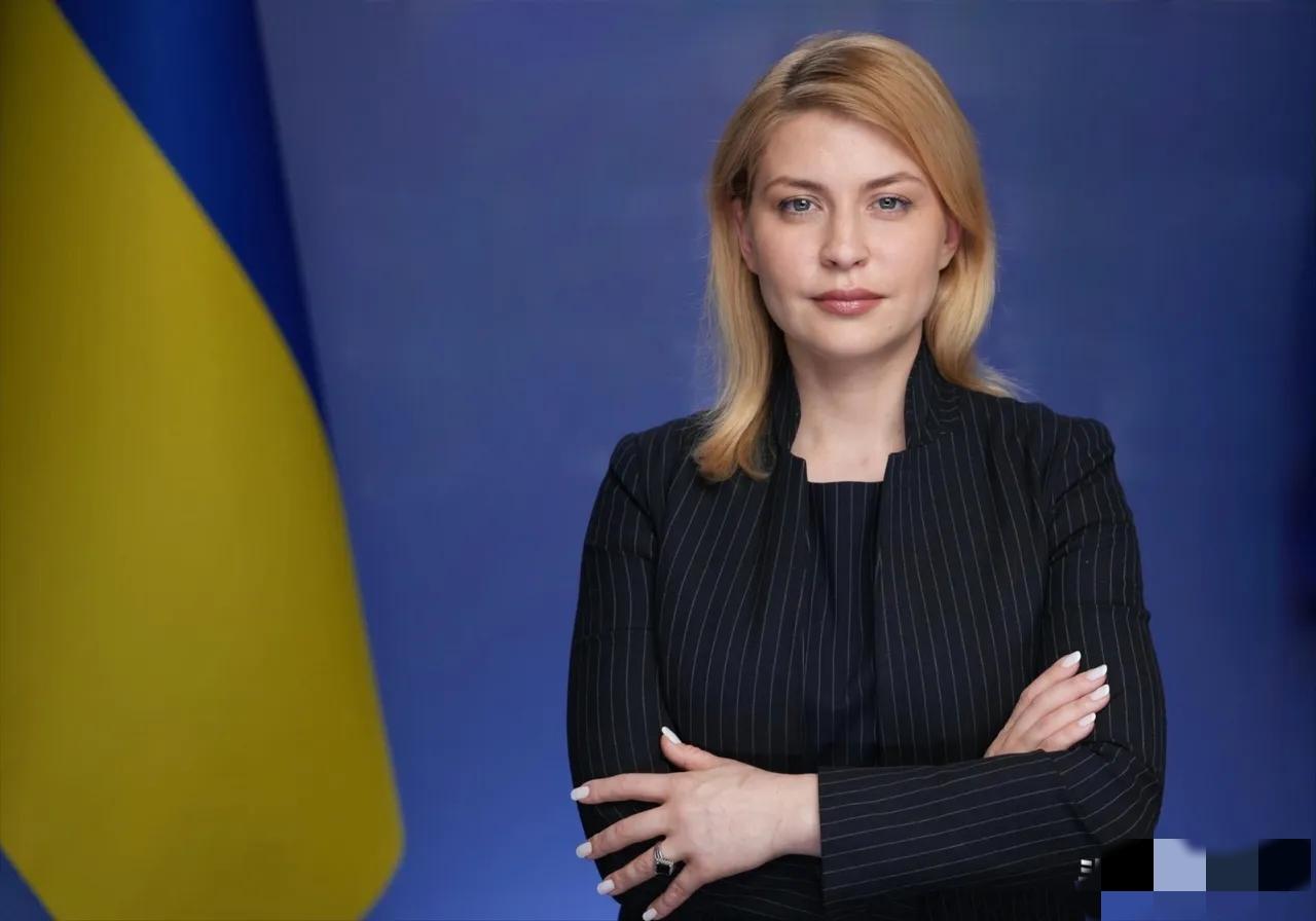 CNN今天报道：“美国驻乌克兰大使奥尔加·斯特凡尼希娜表示，在乌克兰袭击俄罗斯黑