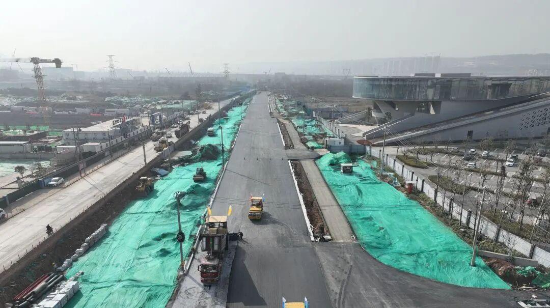 快讯！2月3日，西安东站市政2标项目支路2沥青上面层、站北路（广场北路－半引路）