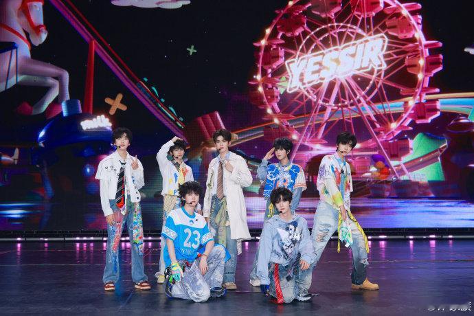 TF四代二班站姐出图 TF四代舞台图 TF四代二班站姐出图，TF四代舞台图，咱就