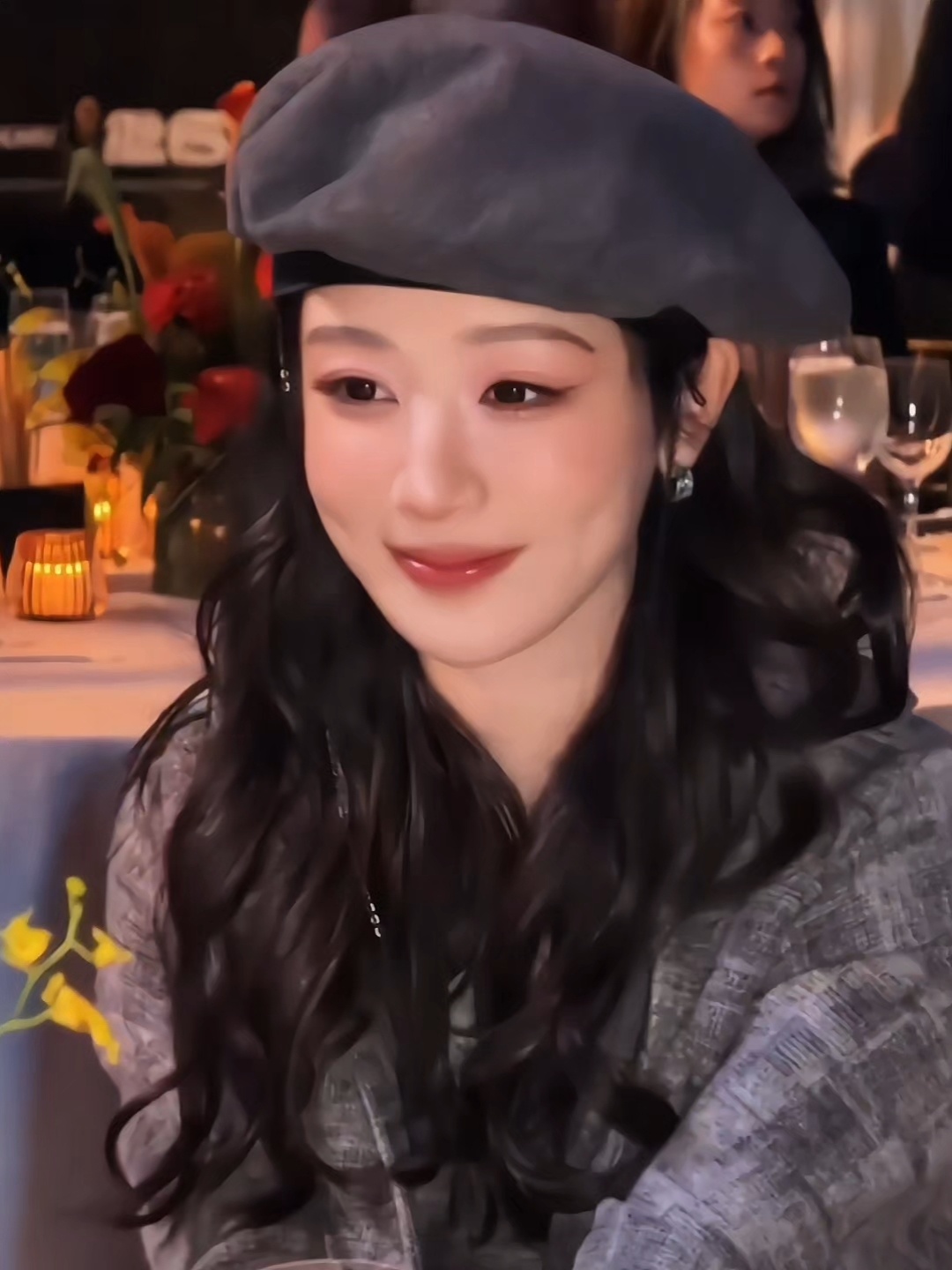 杨紫贝雷帽这套美到失语！出图出图 