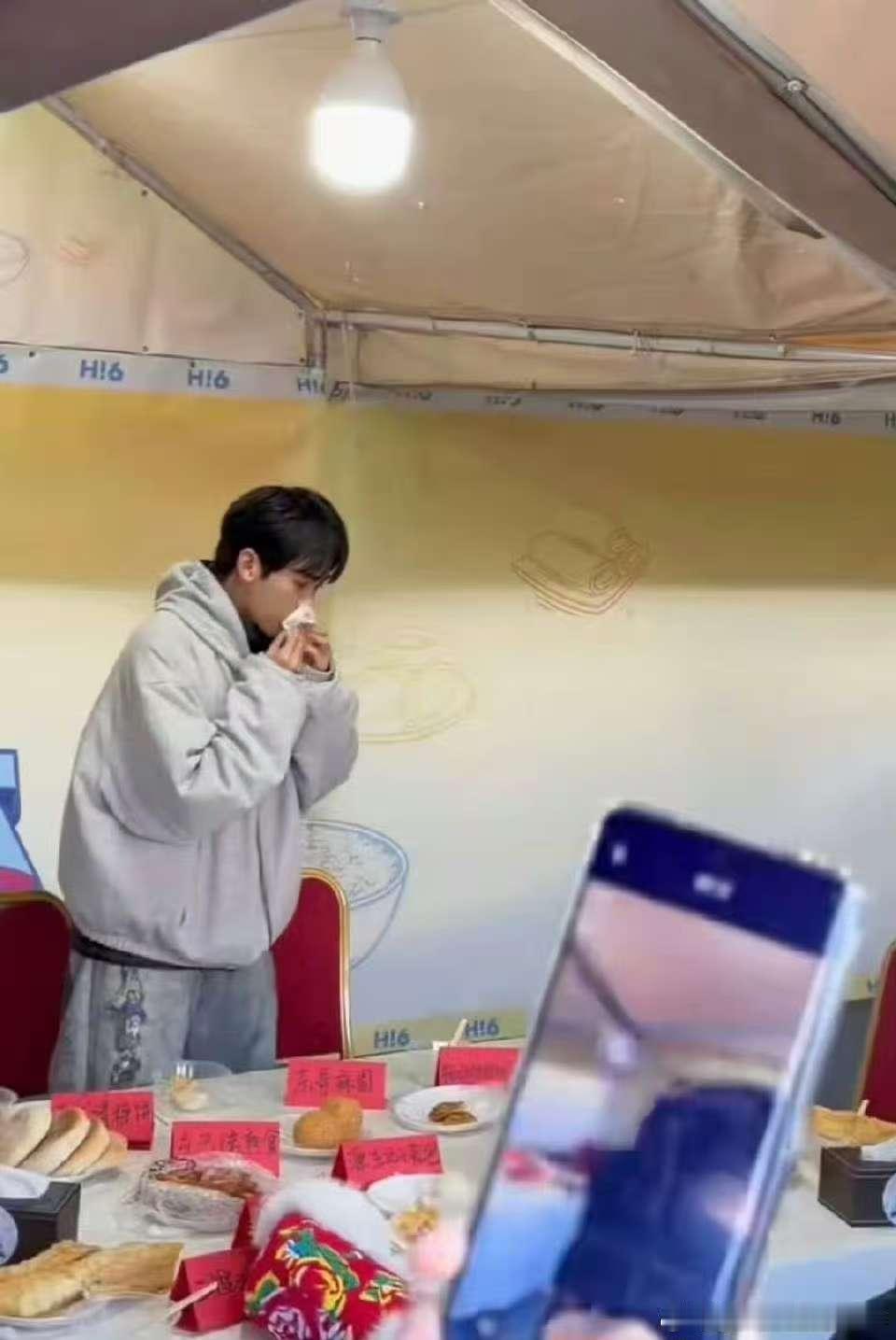 唐九洲张颜齐你俩先在这过上年了你好星期六唐九洲唐九洲和张颜齐在节目里的表现也太棒