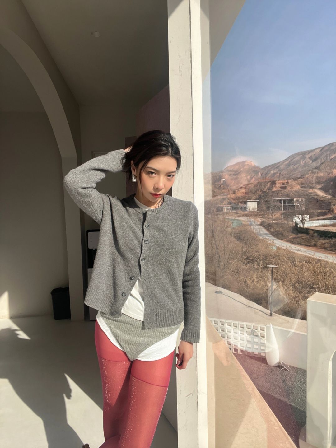 新年格雷系穿搭🩶🤍❤️