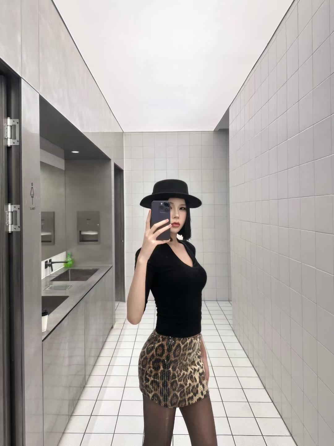 如果有人说我坏话 全信就对了然后离我远点。