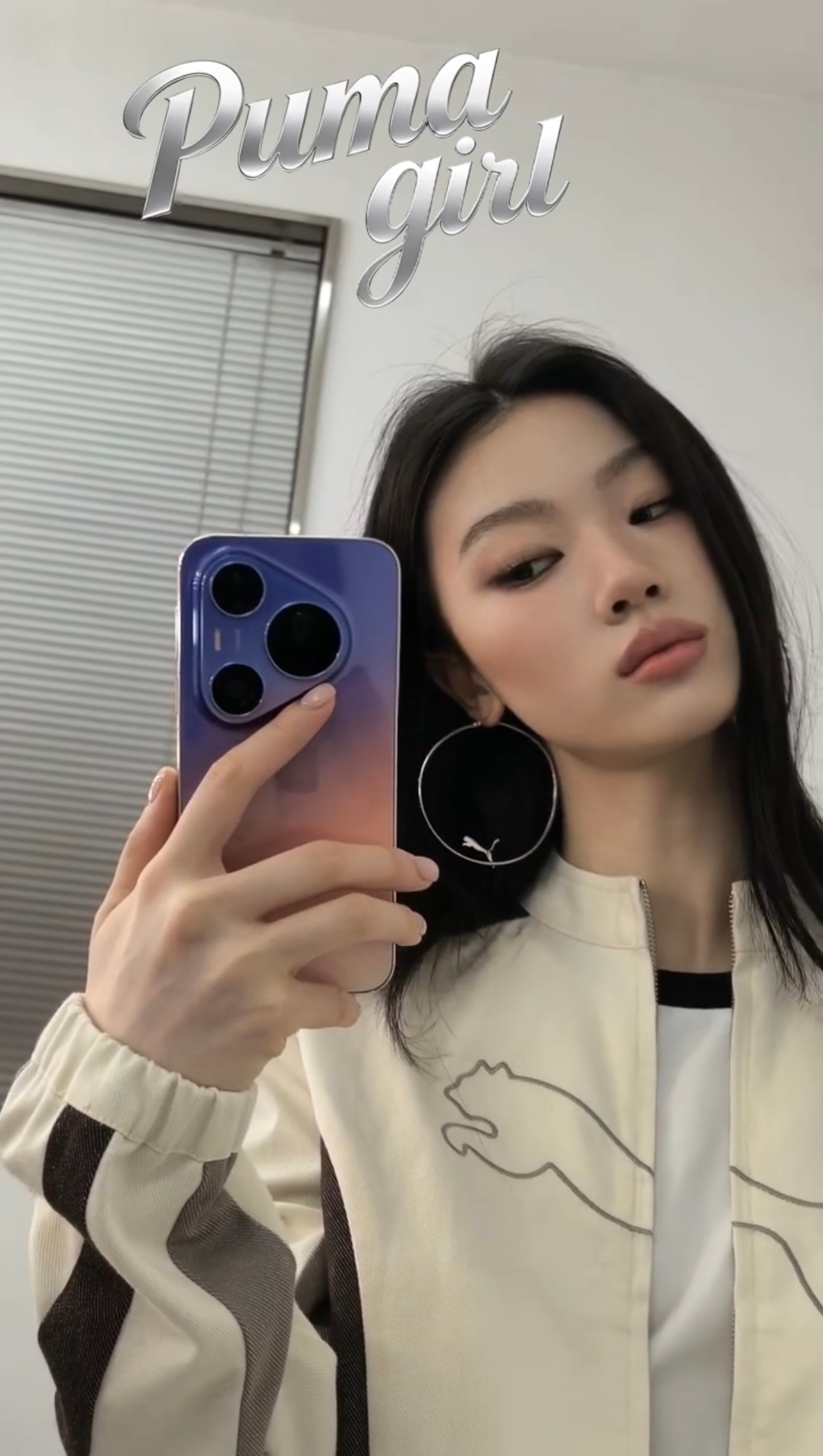全世界都应该来学单依纯的对镜自拍 太俊了 