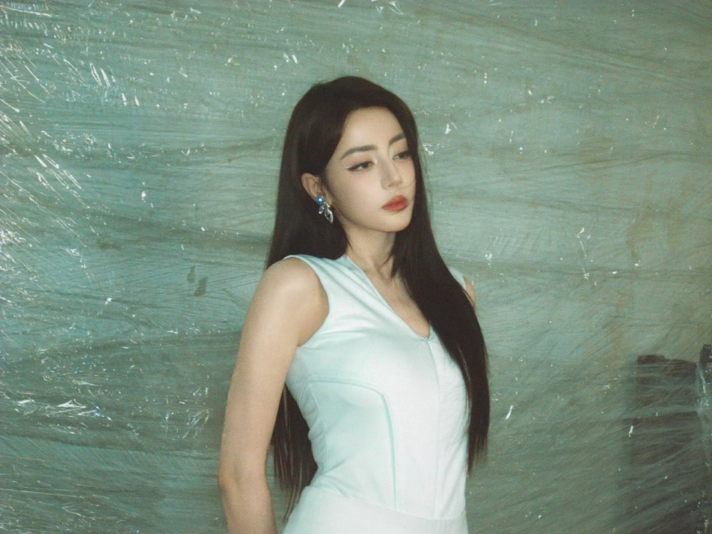 迪丽热巴健康力量美迪丽热巴这16斤减也得有个时间吧跳出白瘦审美，增重练出运动肌肉