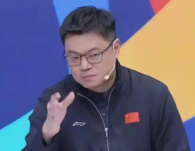 张本智和为什么被西蒙高茨3:0横扫？侯英超替他说了一句公道话！

张本智和刚刚在