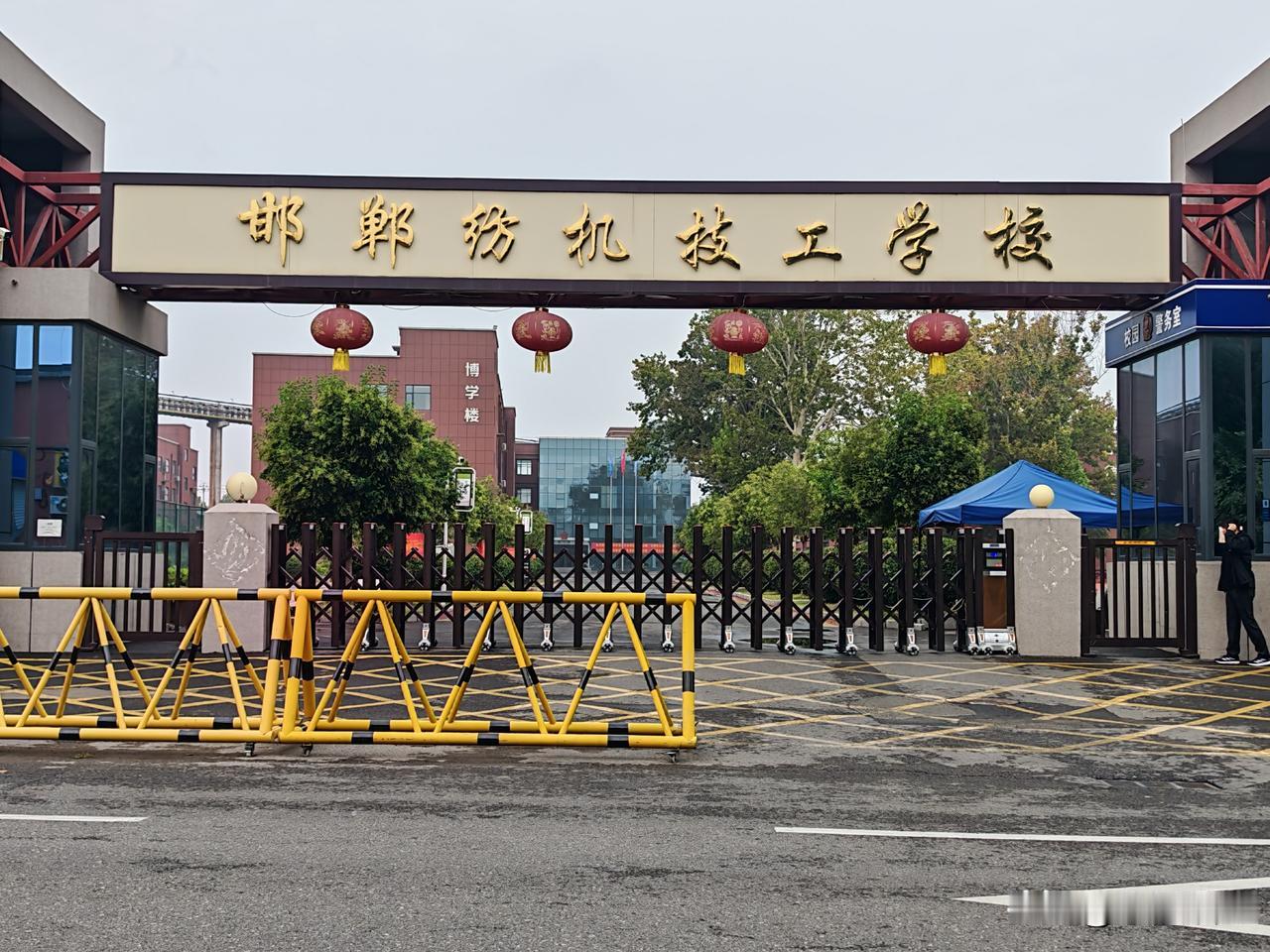 邯郸纺织厂早已远去，纺机技校为何还在？
 
走在复兴区，很多老邯郸人心里都藏着一