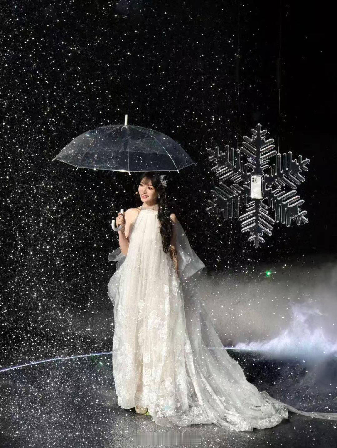 田曦薇认领薇我S50vivo S50发布会仪式感直接拉满！田曦薇的宣传短片率先解