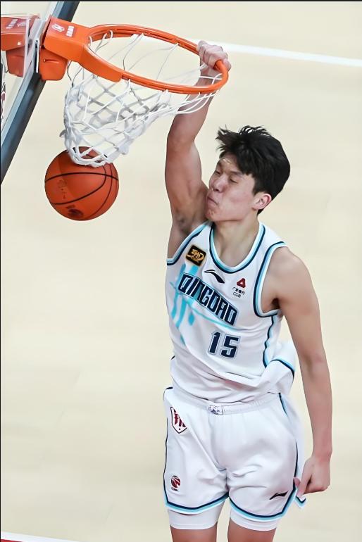 《16+4+3！杨瀚森NBA首秀炸裂，下一个姚明？》
从"大魔王"周琦到"小巨人