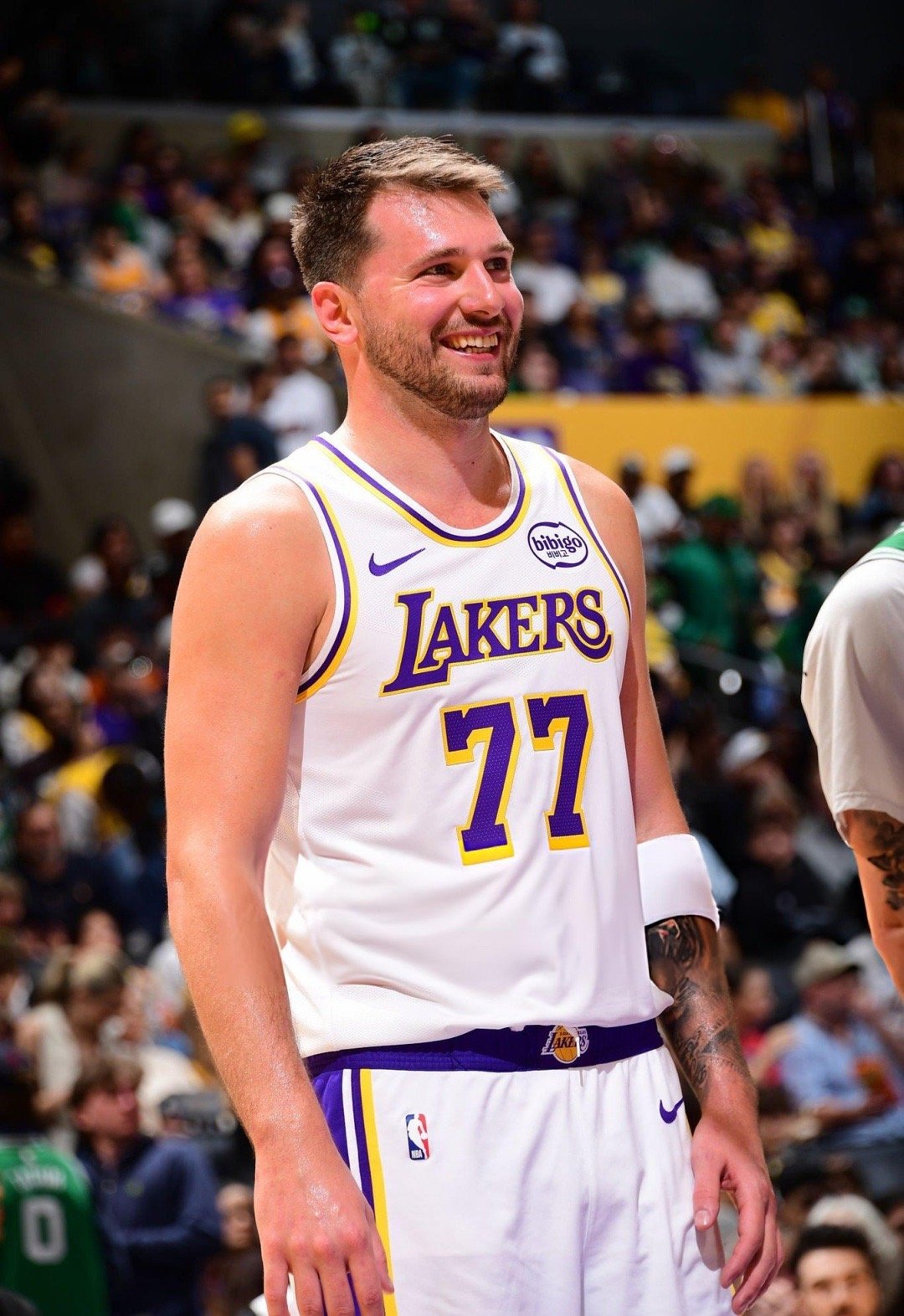 洛杉矶湖人 NBA球员评分 东契奇-我的评分：凯尔特人vs湖人 湖人89比111