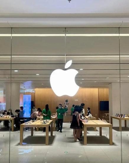 【苹果折叠屏手机国行版面临上市推迟 受制于eSIM技术准入等】最贵iPhone国