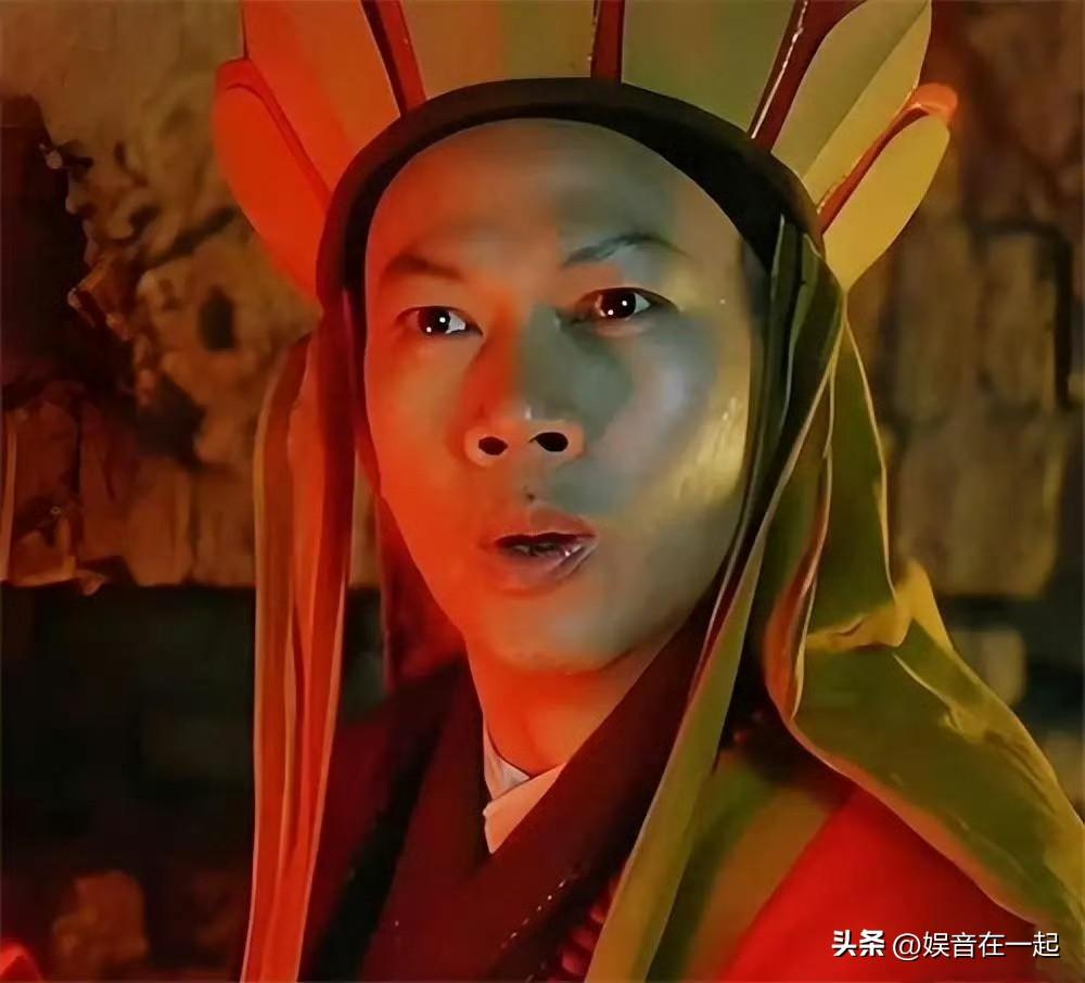 一首歌吃了30年红利！

近日罗家英接受采访时透露，当年录制电影《大话西游》片中